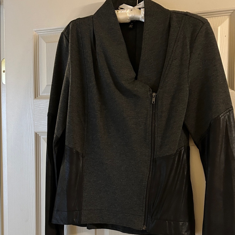 Jessica Simpson Charcoal and Black Blazer